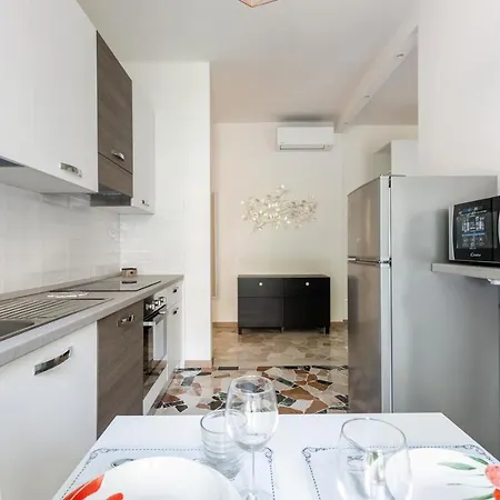 Piazzale Udine Balcony Apt Milan Exterior photo
