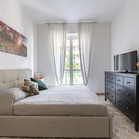Piazzale Udine Balcony Apt Milan Exterior photo